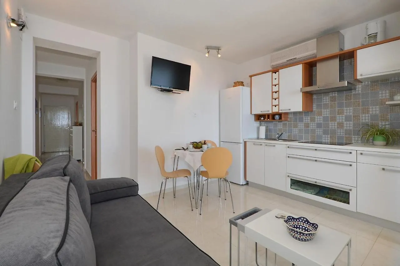 Apartments Inge Сегет-Враница