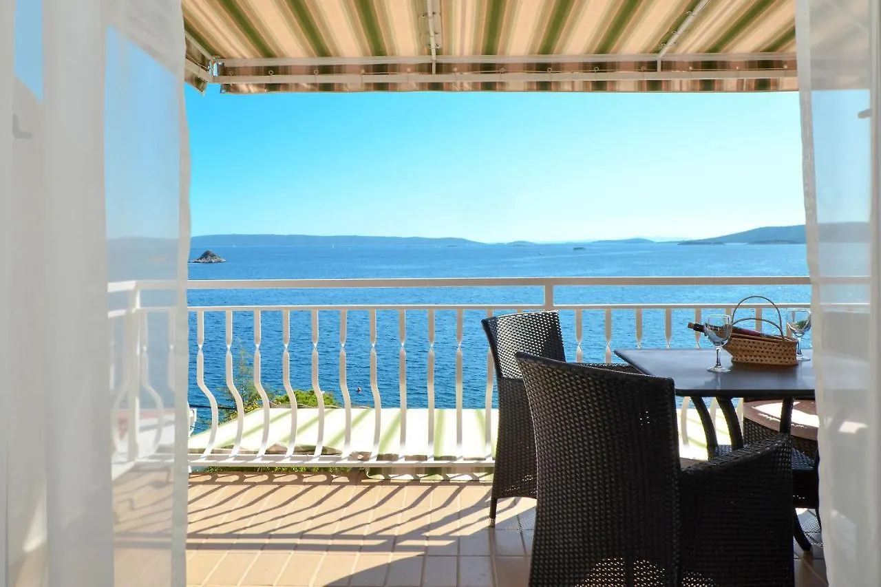 Apartments Inge Сегет-Враница 0*,  Хорватия