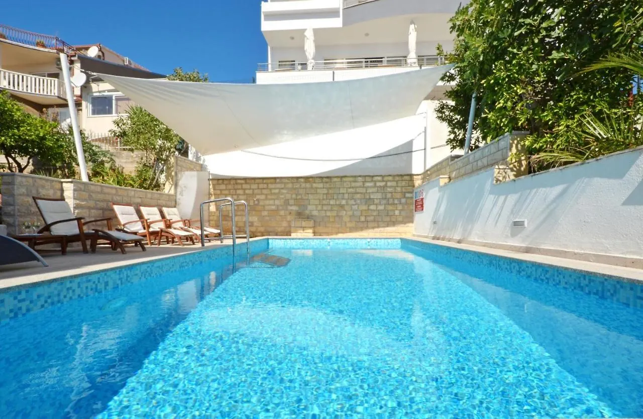 Apartments Inge Сегет-Враница