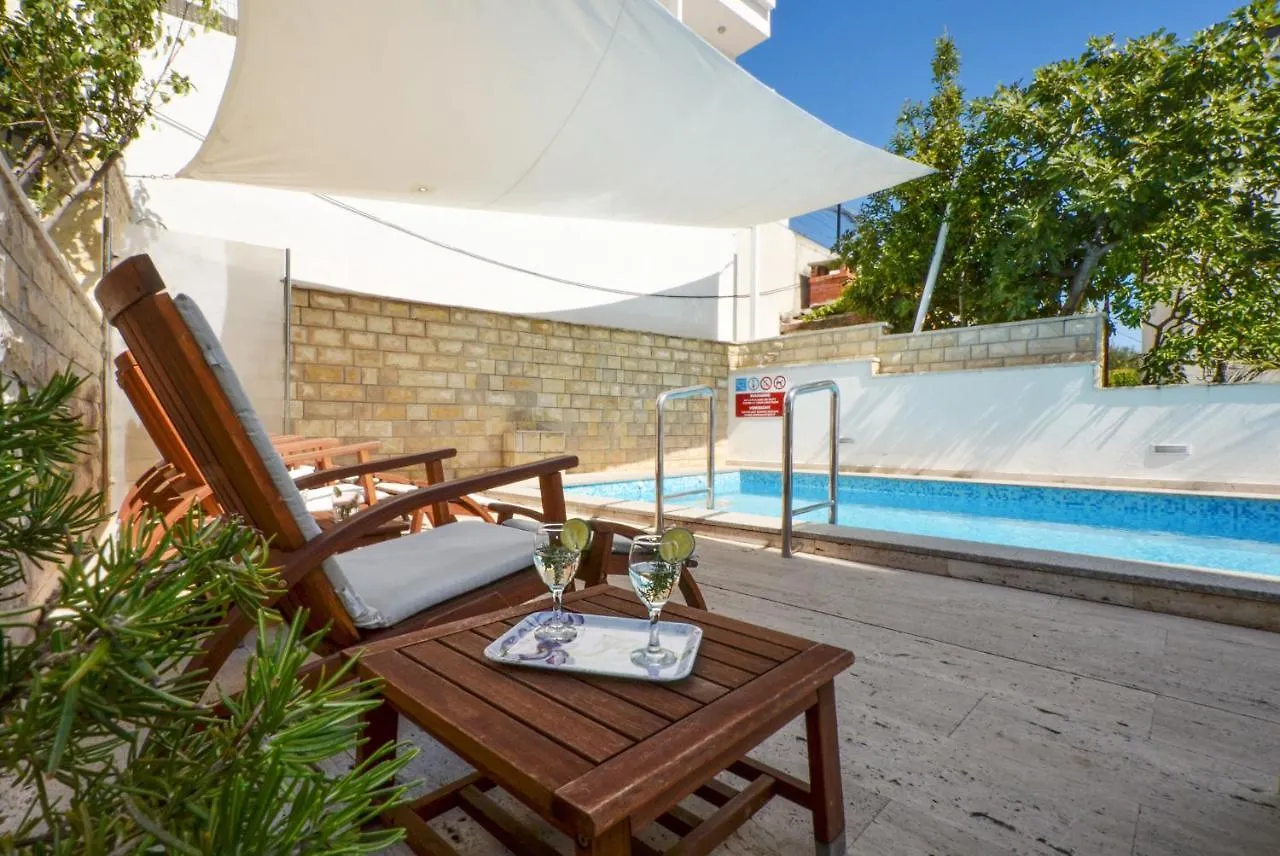 Apartments Inge Сегет-Враница
